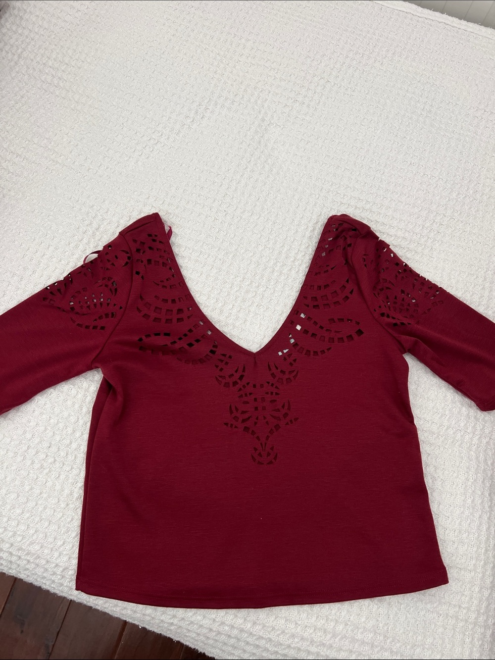 Kimchi Blue Burgundy Laser-Cut V-Neck Short Sleeve Top